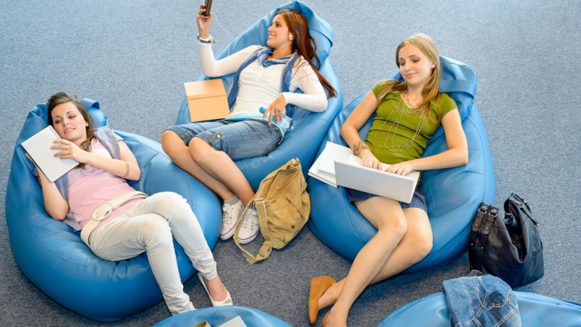 При воспалении сустава очень важно максимально снизить нагрузку