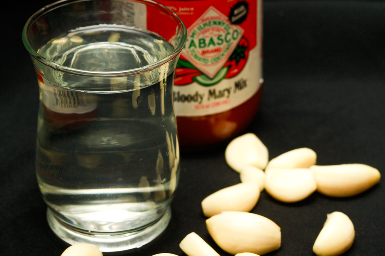 Чеснок и водка