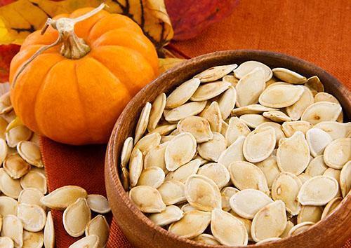 Семена богаты фосфором, калием, магнием, железом Семена богаты фосфором, калием, магнием, железом