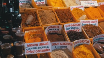 Куркума для похудения: полезные свойства, самые действующие способы и рецепты, как правильно пить с водой, употреблять с кефиром на ночь, сколько и когда принимать