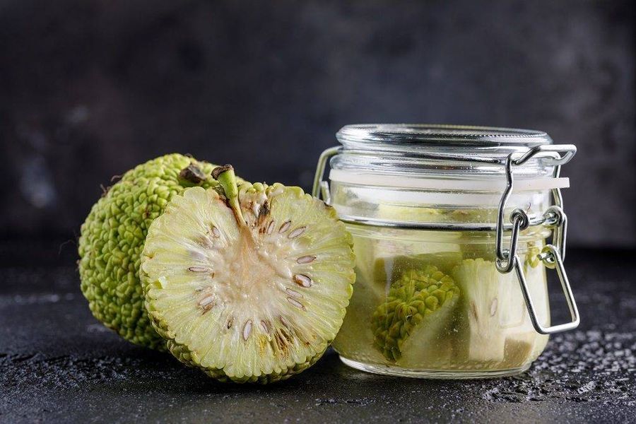 Рецепт настойки из адамового яблока на водке (спирту, самогоне)