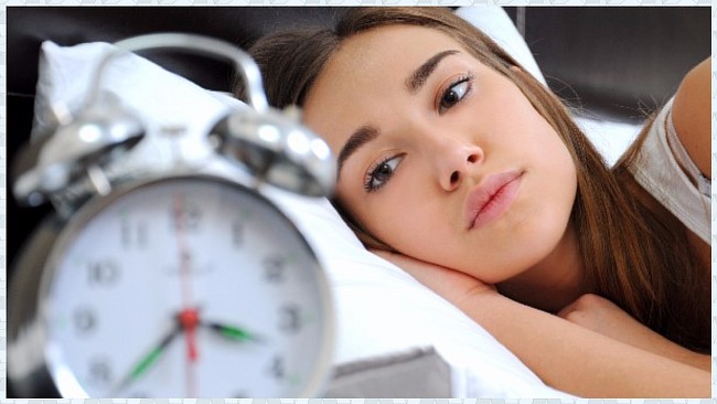 Простые народные средства лечения бессонницы