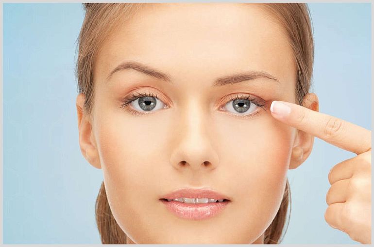 Отек, опущение века - последствия после ботокса